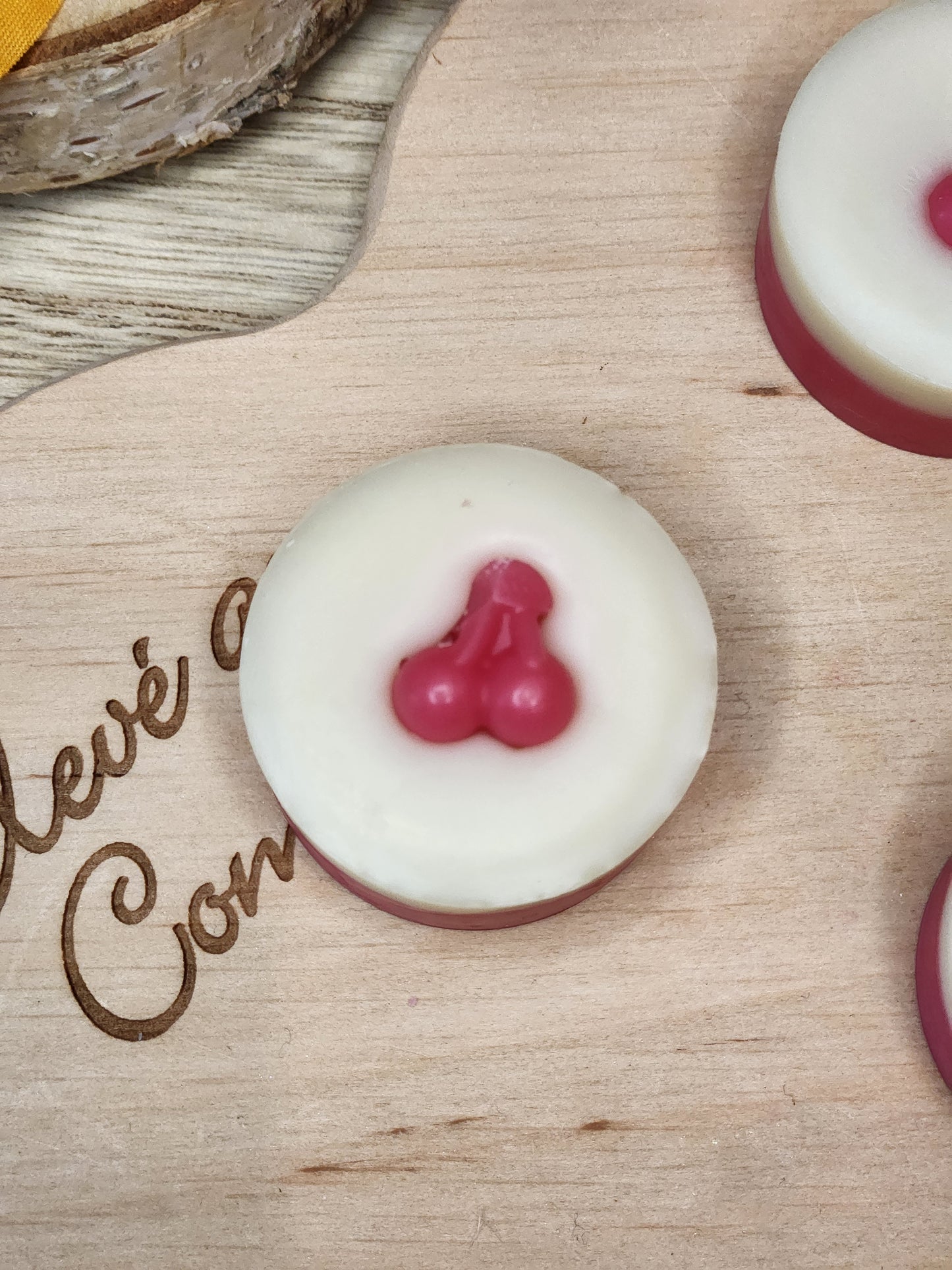 Fondant cerise noire explosive